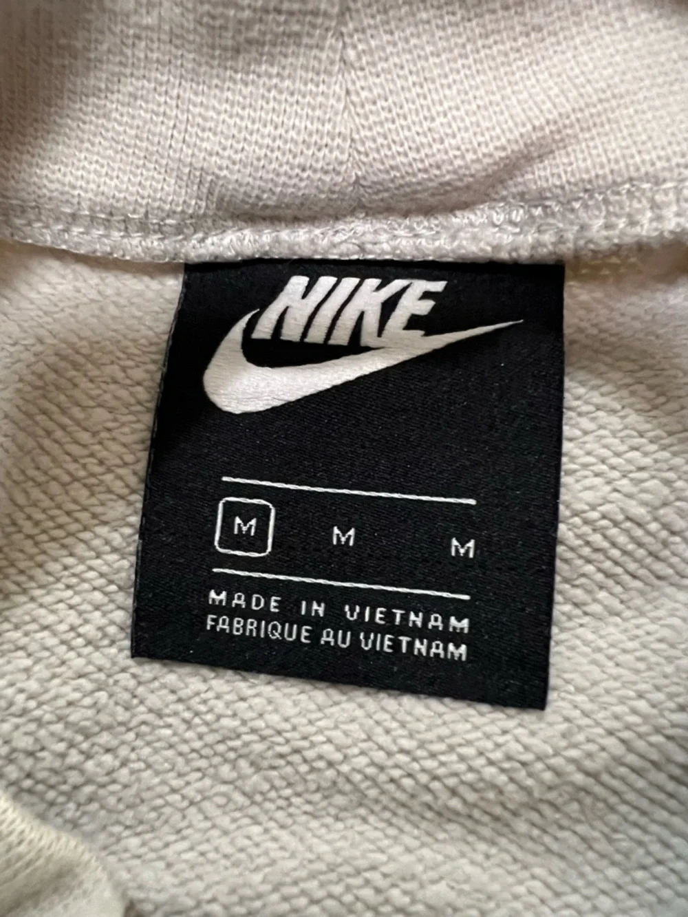 Nike Sportswear Sweatshirt Womens Medium Beige Mock Neck Crop Fleece Pullover